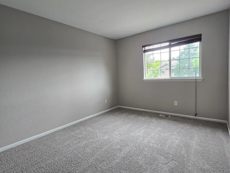 5058 Ashbrook Cir — Photo 23