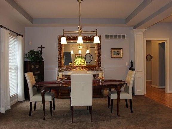 3rd image of 656 Polo Woods Dr