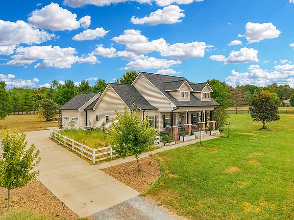 3rd image of 3762 Rockdale Fellowship Rd
