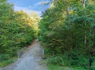 1135 N Mahoning Portage Co Line Rd, Lake Milton, OH 44429