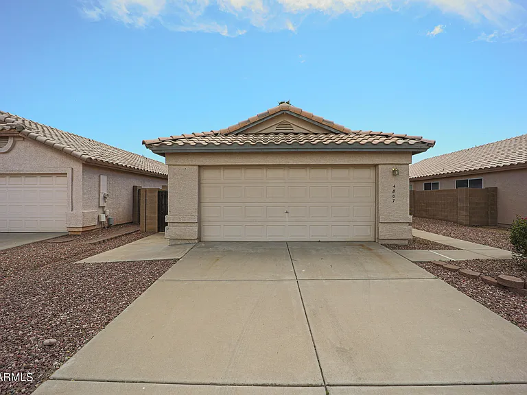 4807 W Ponderosa Ln — Photo 1