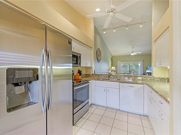 3rd image of 9300 Highland Woods Blvd Unit 3305
