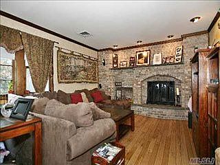 2nd image of 17 Stratford Ave