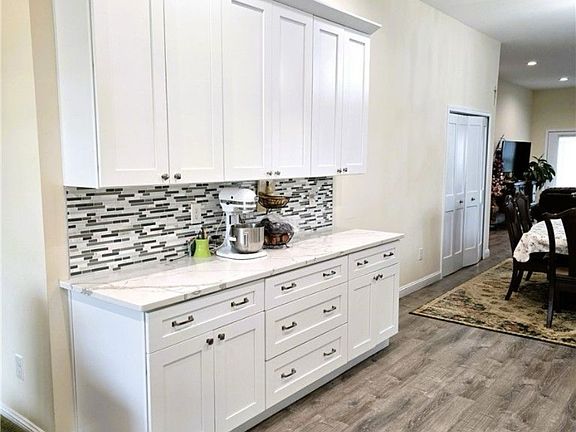 5th image of 6363 Lockhaven Dr