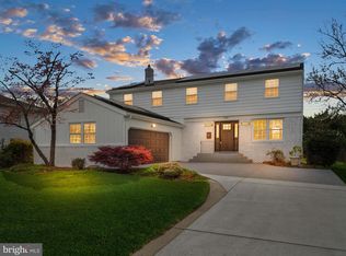 206 Ramblewood Pkwy, Mount Laurel, NJ 08054