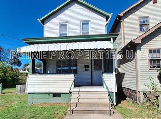 1049 Nelson Ave, Brackenridge, PA 15014