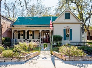 709 High St, Comfort, TX 78013