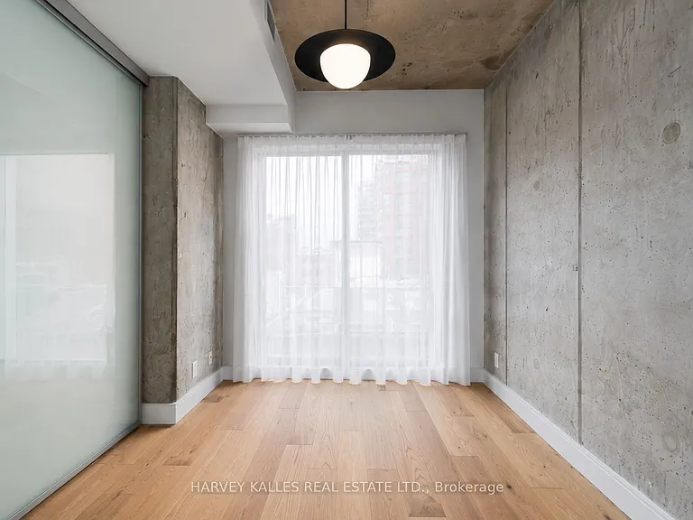 11 Charlotte St #507 — Photo 8