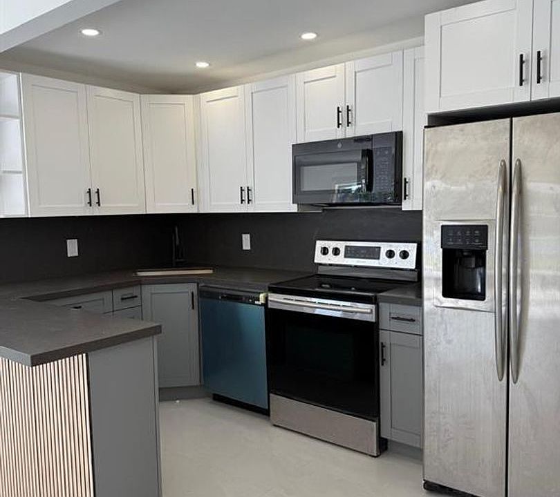 1st image of 1054-1058 SW 2nd St #1056