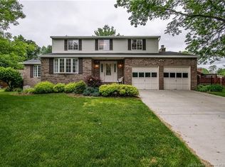 1021 Meadowview Dr, New Albany, IN 47150