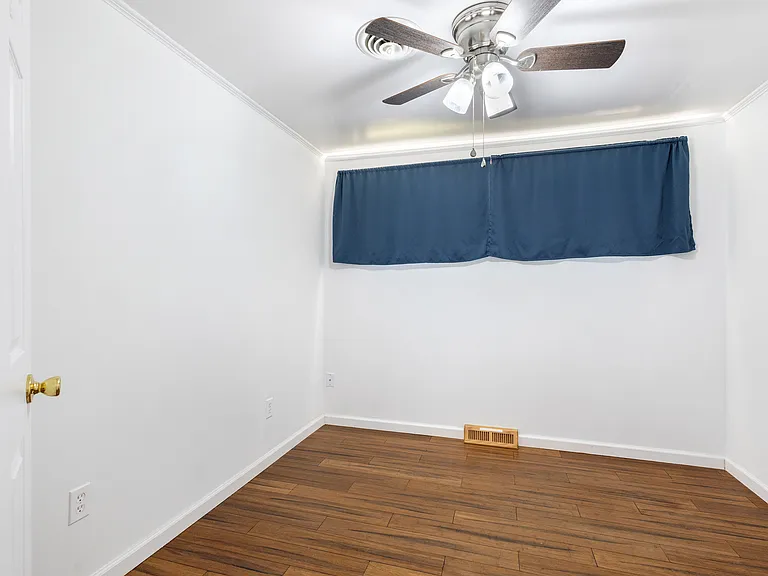 1103 Somerset Dr — Photo 16