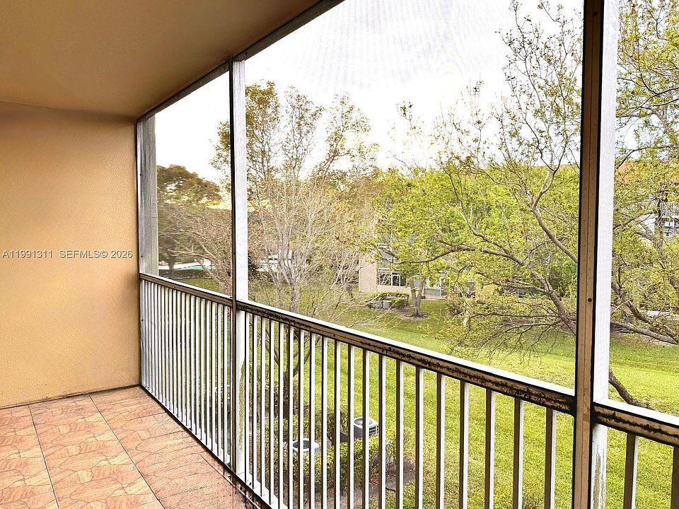 1st image of 13355 SW 9th Ct APT 313H