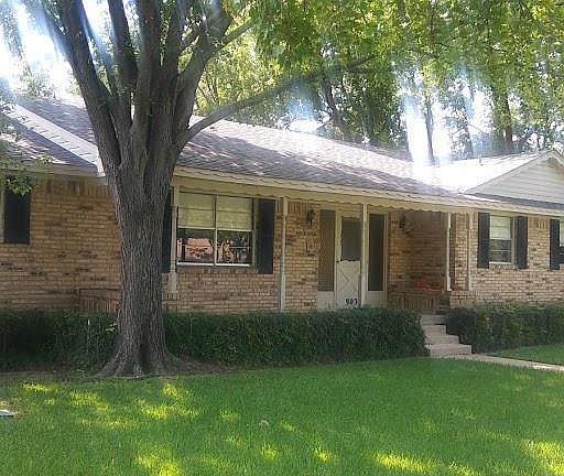 2nd image of 903 Nature Dr