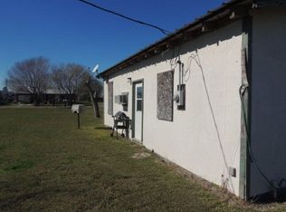 213 Magnolia St, Port Lavaca, TX 77979