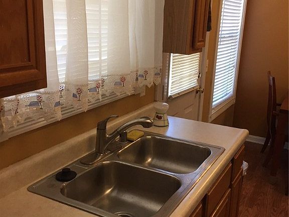 5th image of 229 Christy Ln