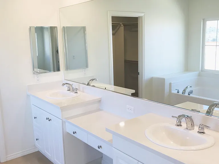 7007 Lagoon Ct — Photo 8