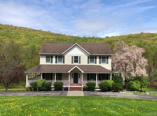 32 Town Line Dr, Carmel, NY 10512