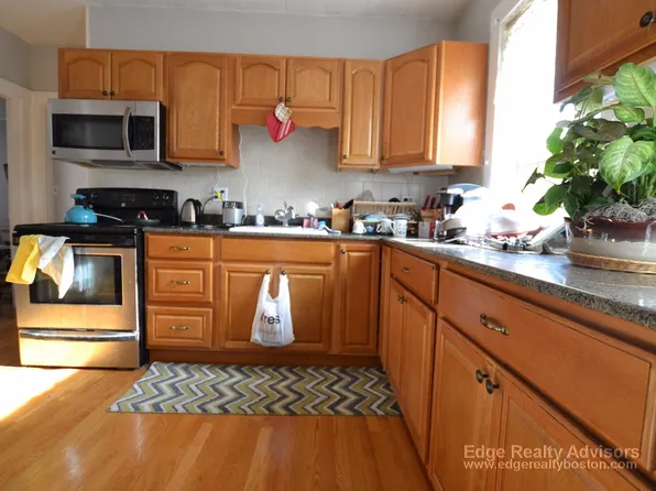 437 Washington St #1, Brighton, MA 02135