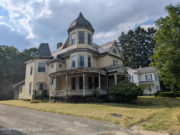 525 N Center St, Canton, PA 17724