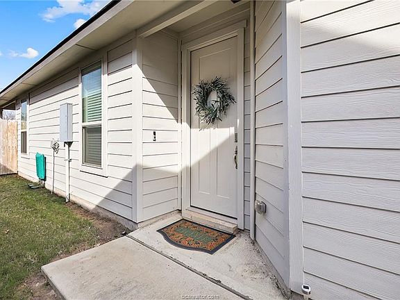 5th image of 1079 Toledo Bend Dr