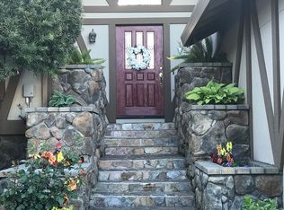 9490 Vinecrest Rd, Windsor, CA 95492