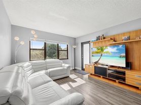 1000 River Reach Dr