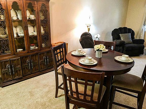 5th image of 11905 Algonquin Dr Unit 17