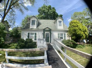 707 E Locust St, Mt Pleasant, MI