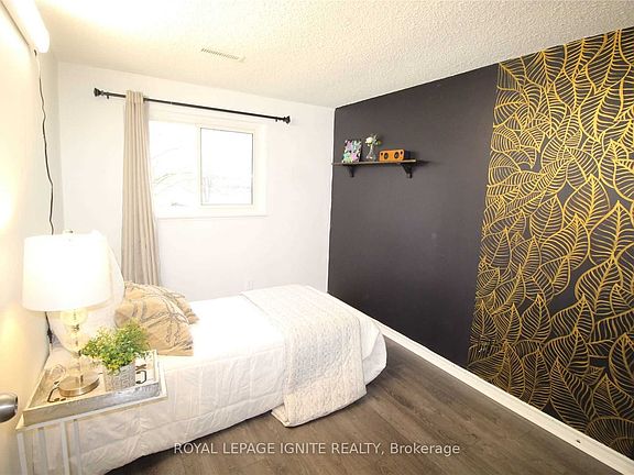 2nd image of 31 Parker Cres #17