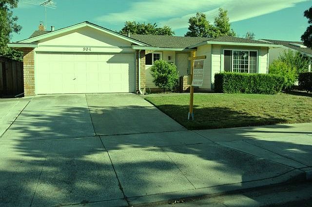 1st image of 904 Knollfield Way