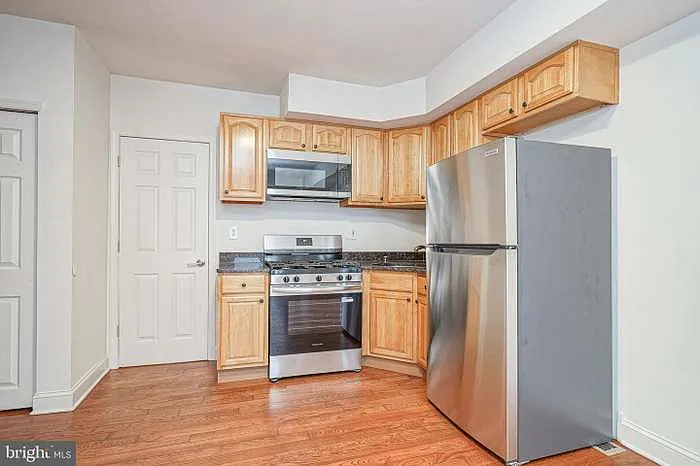 2010 S Croskey St — Photo 7