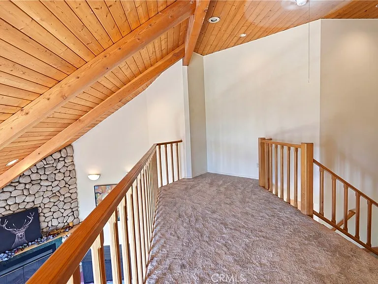 21425 Sawpit Canyon Rd — Photo 4