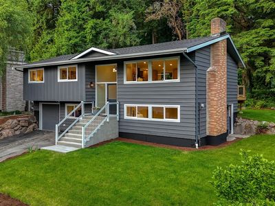 19208 38th Place NE, Lake Forest Park, WA, 98155