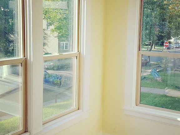 5th image of 3548 Girard Ave N #1