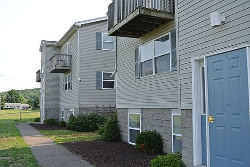 1st image of 211 Tompkins St APT 2