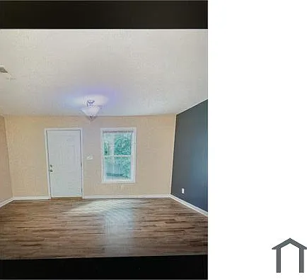 3 bed, 1150 sqft, $1,600 — Photo 2