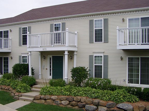 4th image of 816 S Blue Mounds St APT 8