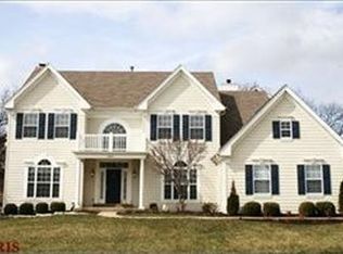 527 Eagle Manor Ln, Chesterfield, MO 63017