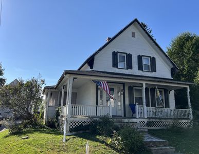 84 Pleasant Street, Rockland, ME, 04841