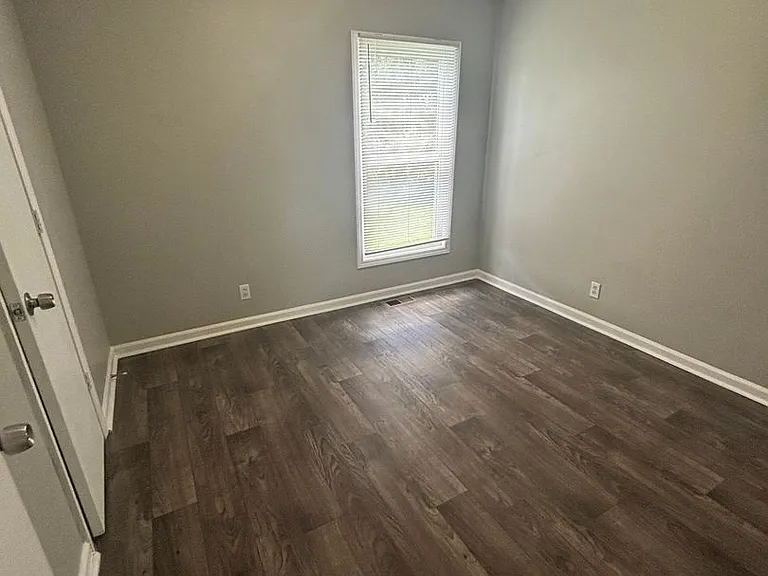 1237 Kendall Dr — Photo 19