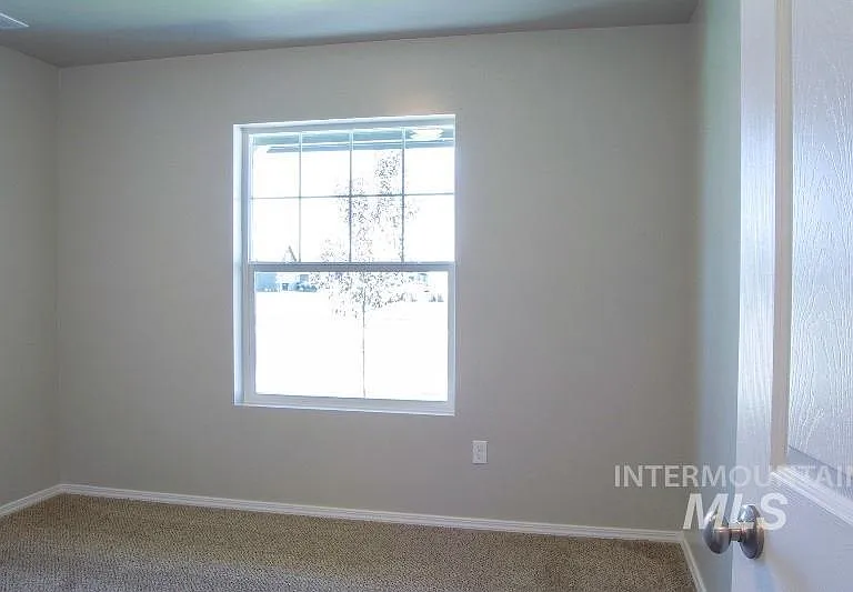 1936 Kodiak St — Photo 13