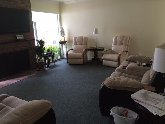 2nd image of 2585 Wentworth Dr