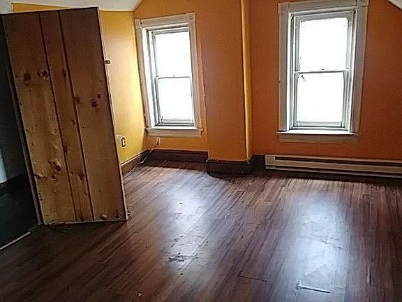 4th image of 119 Chester Ave