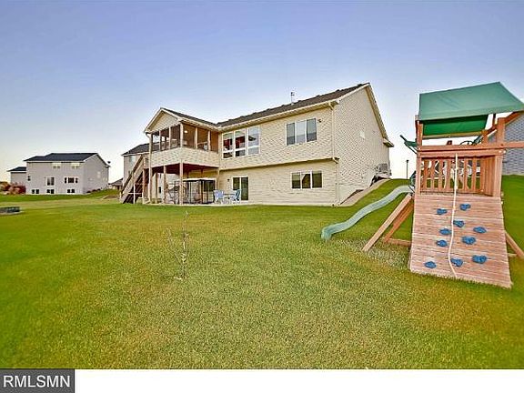 3rd image of 19277 Cattail Ct