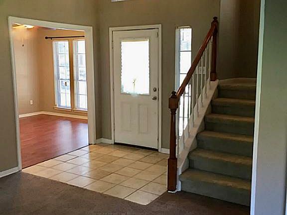 3rd image of 4511 Russett Pl