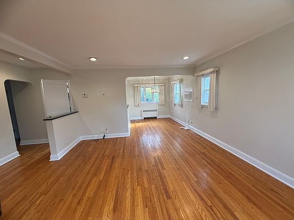4th image of 147 Primrose Dr