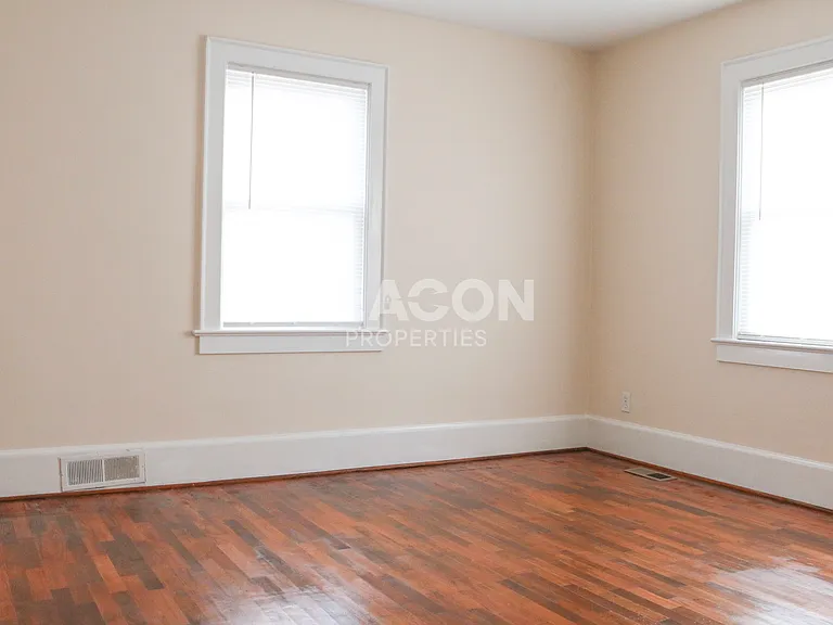 420 S 19th St — Photo 13