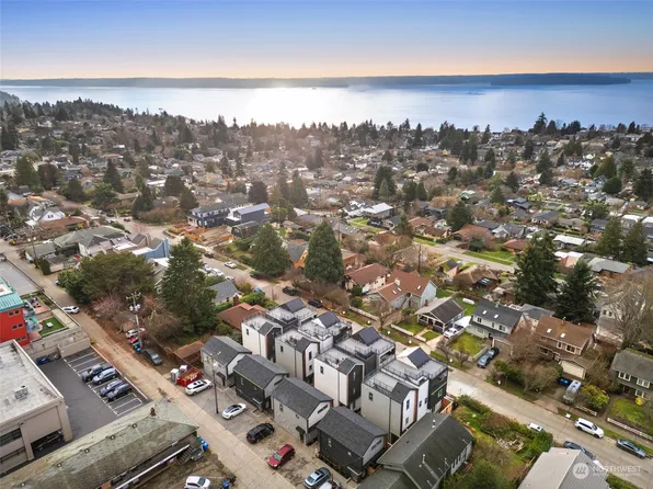 4714 45th Avenue SW, Seattle, WA 98116