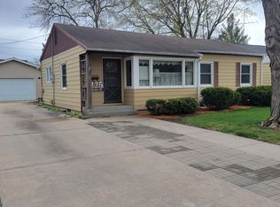 1225 N Virginia Ave, Mason City, IA 50401