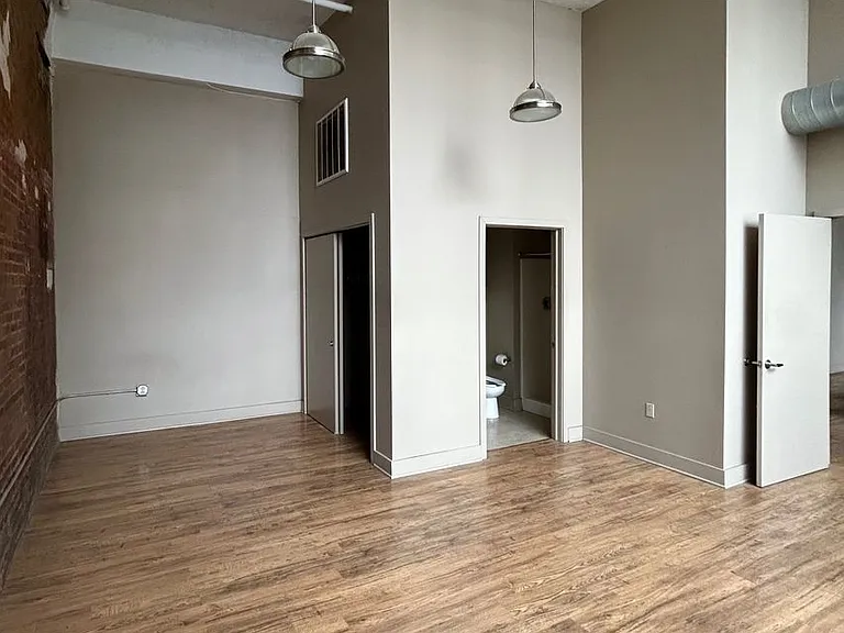 2320 Lofts — Photo 43